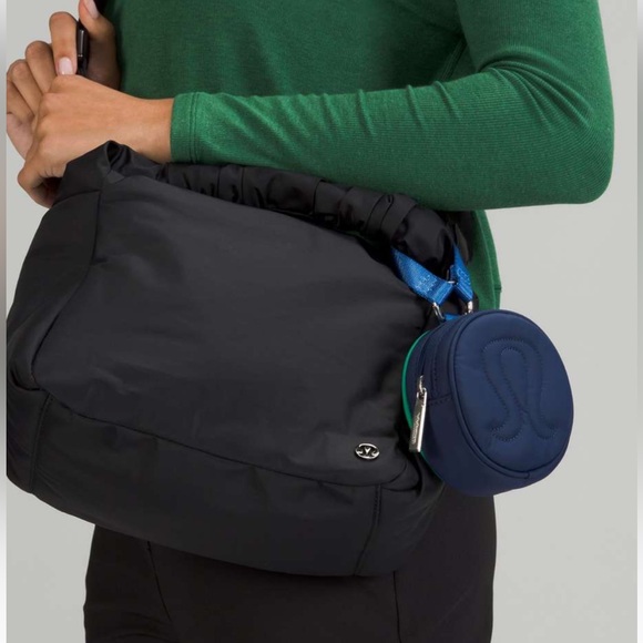 NWOT Lululemon Logo Coin Pouch in Night Sea / Emerald Ice / Blue Nile - Picture 5 of 12